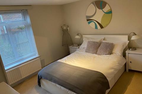 undefined, Bear Lane