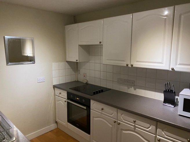 Bear-lane-gu9-7lf-922395