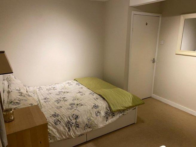 Bear-lane-gu9-7lf-922398