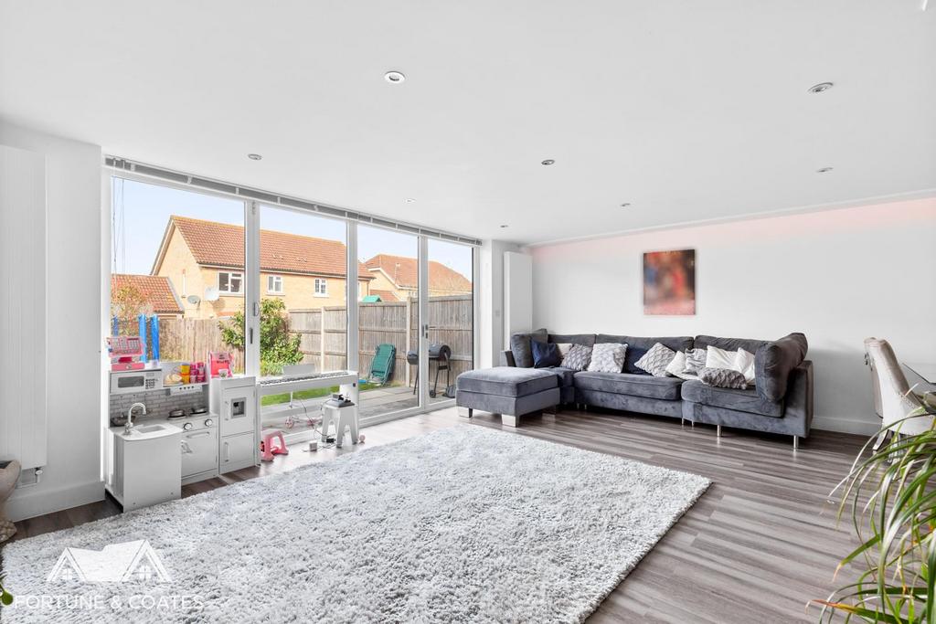 Sheldon Close 1.jpg
