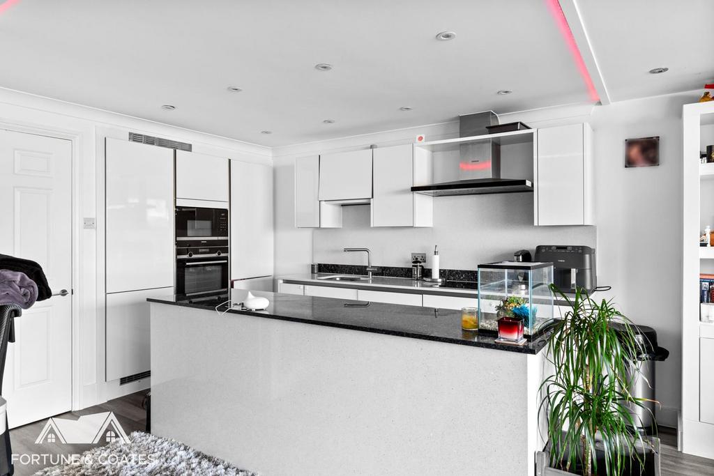 Sheldon Close 7.jpg
