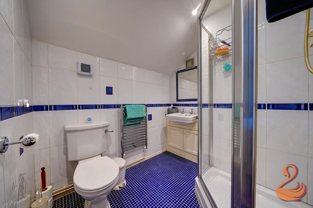 Ensuite.jpg