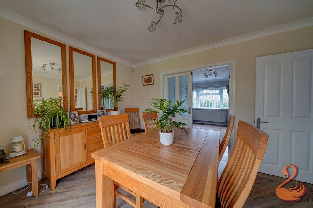 Dining Room.jpg