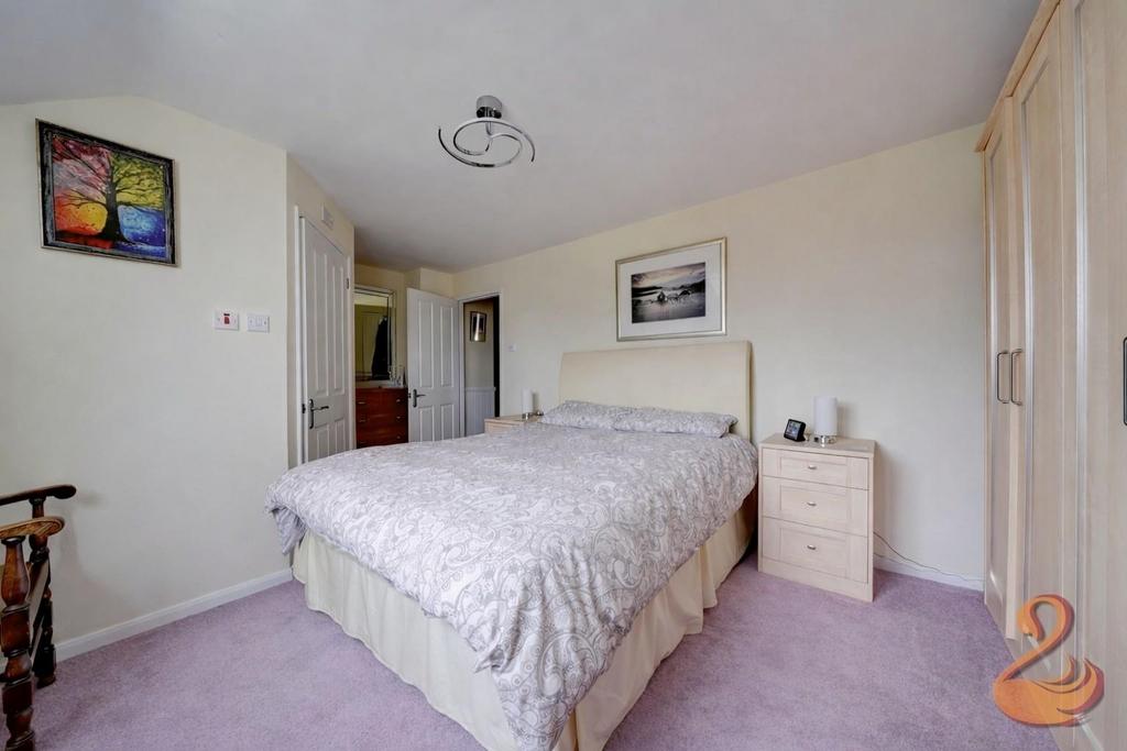 Master Bedroom (carpet).jpeg