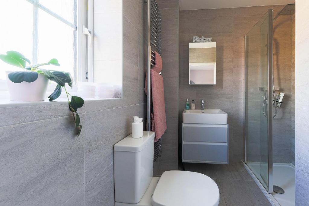 Ensuite