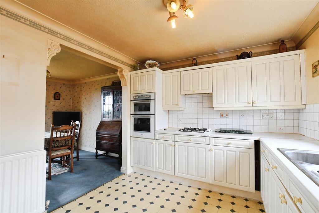 Fitted Kitchen