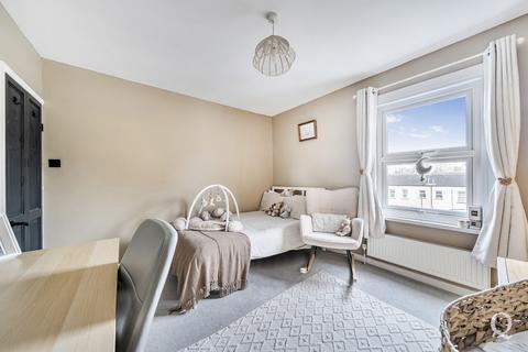 2 bedroom terraced house for sale, Gibson Street, Sittingbourne, Kent, ME10