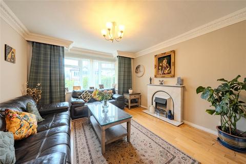 4 bedroom semi-detached house for sale, Sandhill Oval, Leeds, West Yorkshire