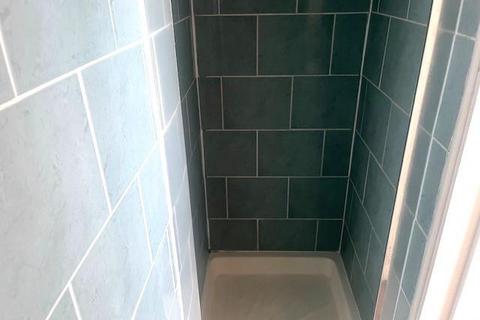 Studio to rent, Sea Street, Whitstable