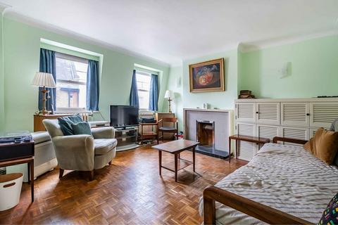 2 bedroom flat for sale, Weymouth Mews, London, W1G