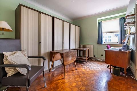 2 bedroom flat for sale, Weymouth Mews, London, W1G