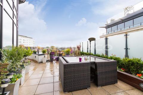 undefined, PENTHOUSE - Kew Bridge Riverside Development