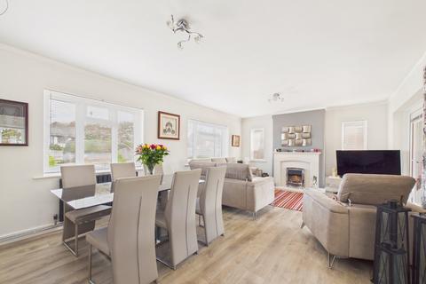 3 bedroom bungalow for sale, Baldric Road, Kent CT20