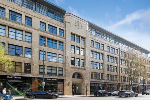undefined, Commercial Street, London E1