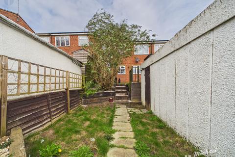 undefined, Leighton Buzzard LU7