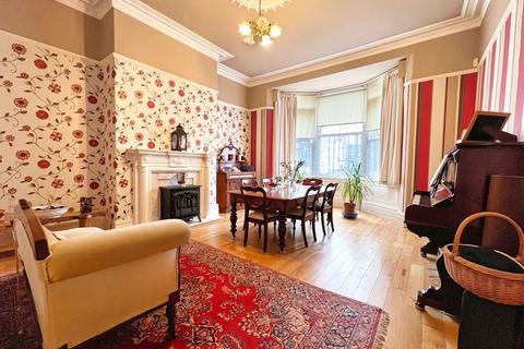 5 bedroom terraced house for sale, The Shield, 49 Eastgate, Cowbridge, The Vale of Glamorgan CF71 7EL