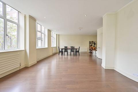 3 bedroom flat for sale, Upper Richmond Road, Putney, London, SW15
