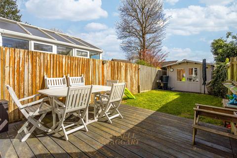undefined, Smeeds Close, East Grinstead RH19