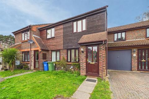 undefined, Charterhouse Close, Bracknell, Berkshire, RG12