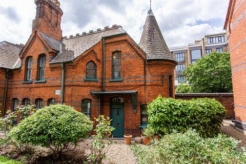 Moreland Cottages, Bow Quarter, E3