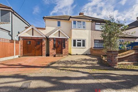 Elms Farm Road, Hornchurch