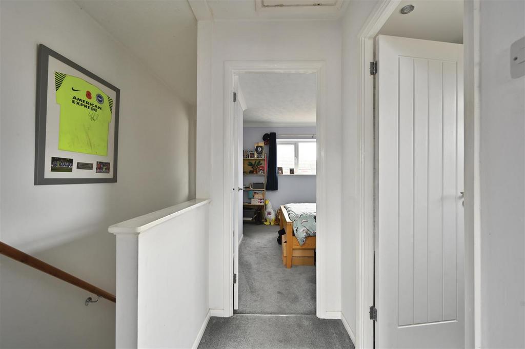 50-Ashdown-Road-tn401sf (1).jpg