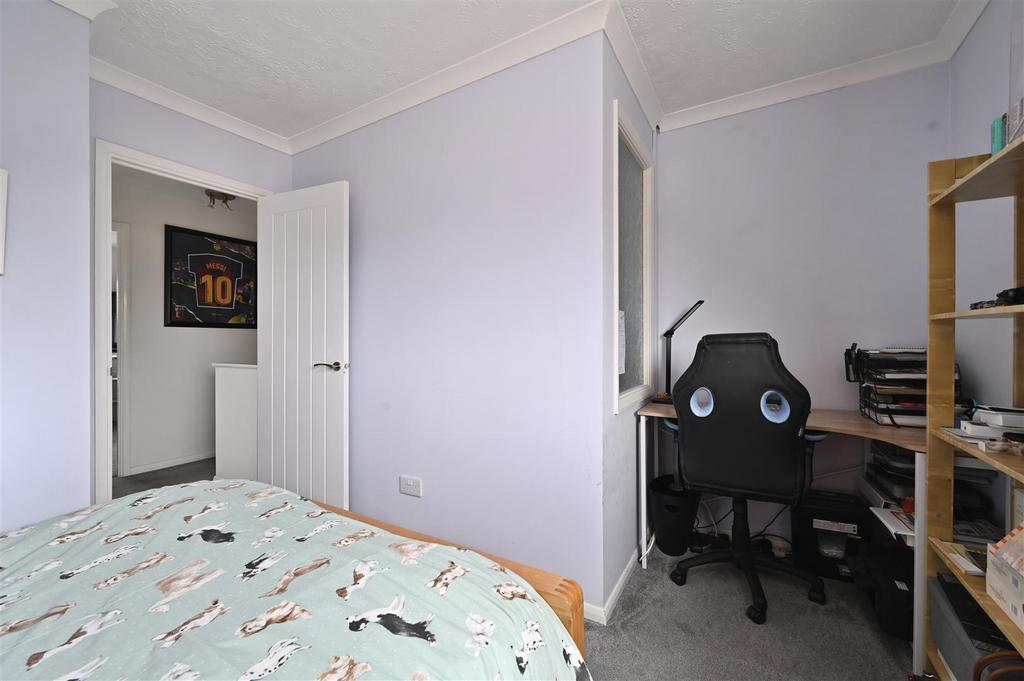 50-Ashdown-Road-tn401sf (2).jpg