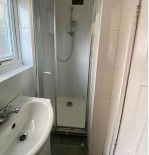 Studio to rent, Fleetwood Road, Dollis Hill