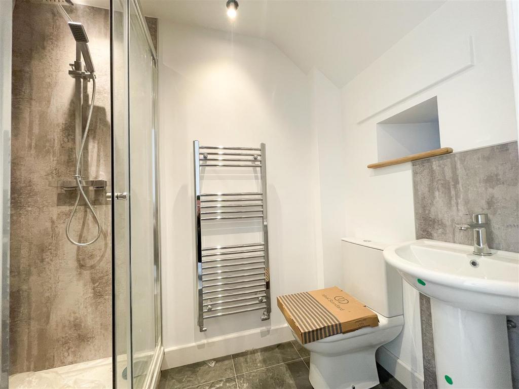 En suite two