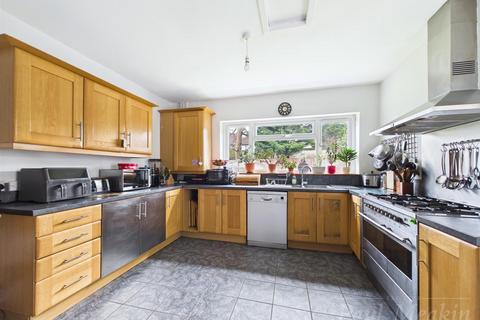 undefined, Dulverton Road, South Croydon