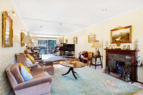5 bedroom detached house for sale, Cedars Close, Hendon NW4