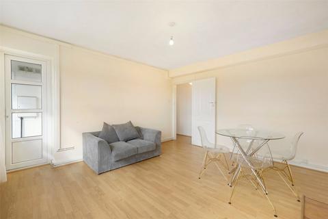 3 bedroom apartment to rent, Priory Court, Walthamstow, E17