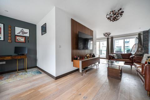 4 bedroom terraced house for sale, Noel Coward Avenue, Denham, UB9