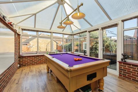 4 bedroom detached house for sale, Arncott Way, Aylesbury