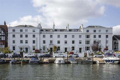 undefined, River Terrace, Henley-on-Thames, Oxfordshire, RG9