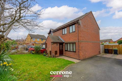 2 bedroom semi-detached house for sale, Swaledale Close, Bromsgrove B60