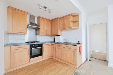 2 bedroom flat for sale, Easton Street, High Wycombe