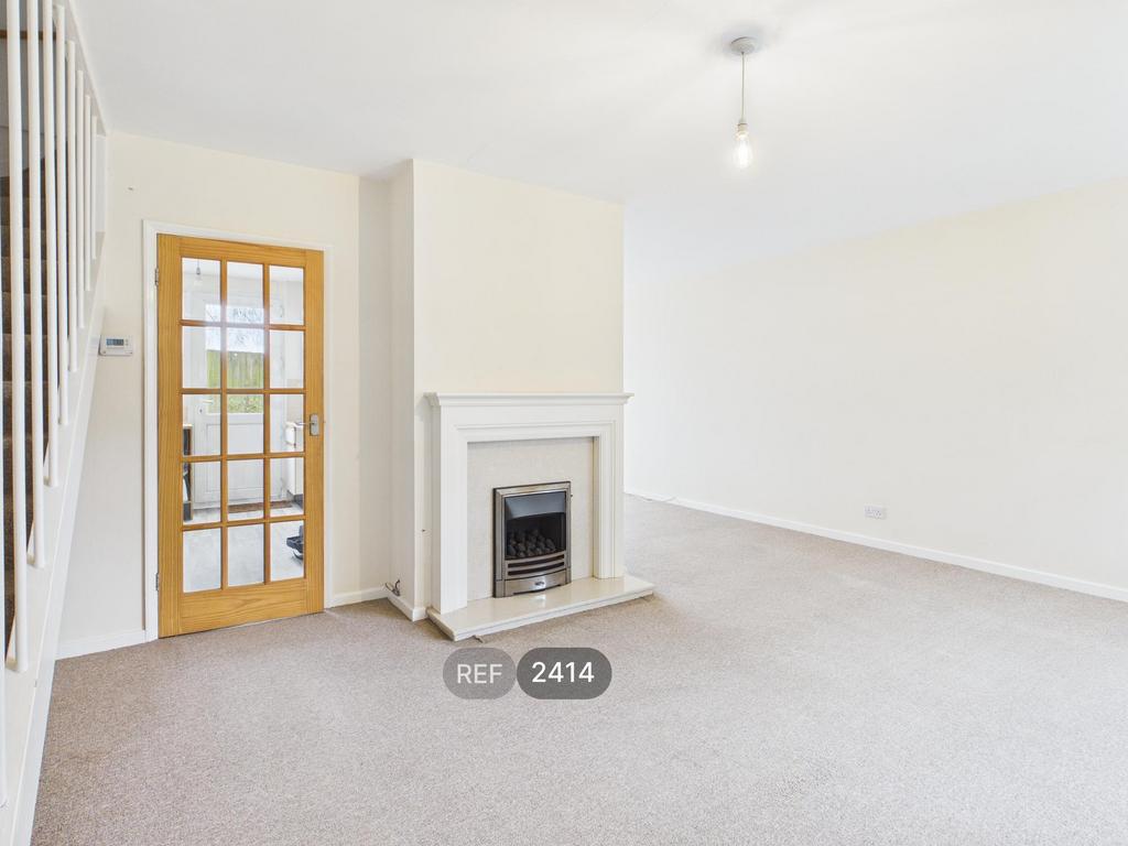 Living/Dining area