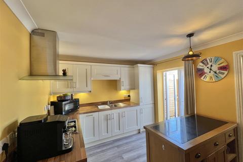 2 bedroom terraced house for sale, Albatross Way, Darlington