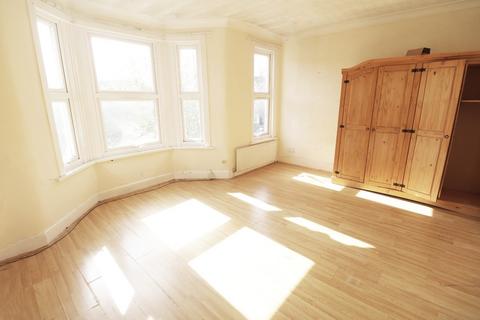 undefined, Cavendish Road, Colliers Wood, London, SW19