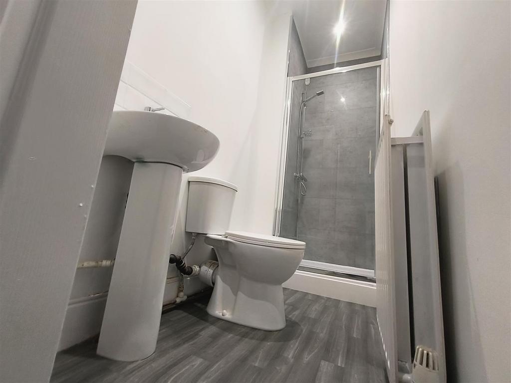En suite 2.jpg