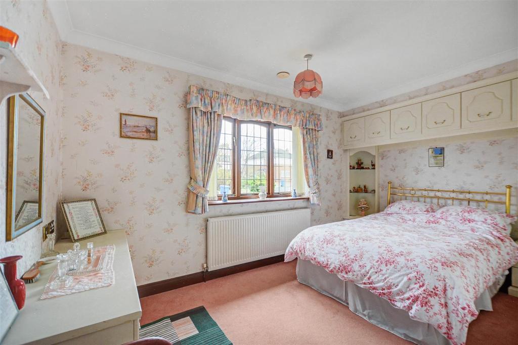 Bedroom 2 1.jpeg