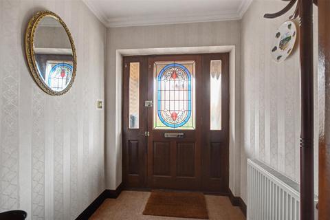 3 bedroom detached bungalow for sale, Paddocks View, Long Eaton