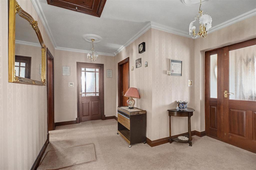 Entrance Hall 3.jpeg
