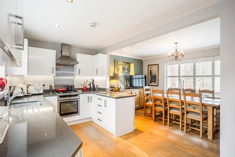 4 bedroom house for sale, Winton Close, Winchester, SO22