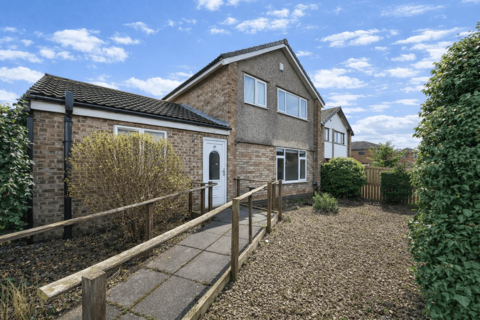 4 bedroom detached house for sale, Ledston Avenue, Garforth