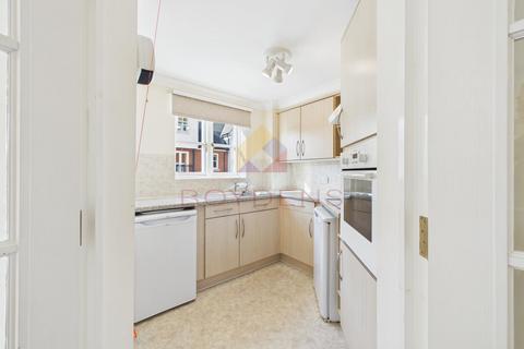 1 bedroom apartment for sale, Salters Court, Colchester CO3