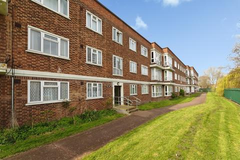 2 bedroom flat for sale, Longbridge Road, Barking