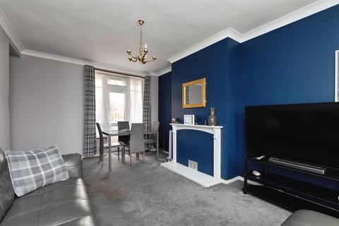 2 bedroom flat for sale, Longbridge Road, Barking