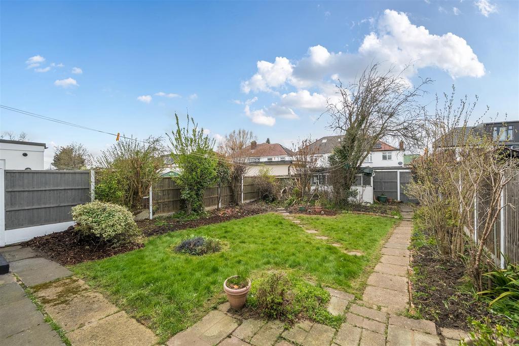 Rear Garden 1.jpg